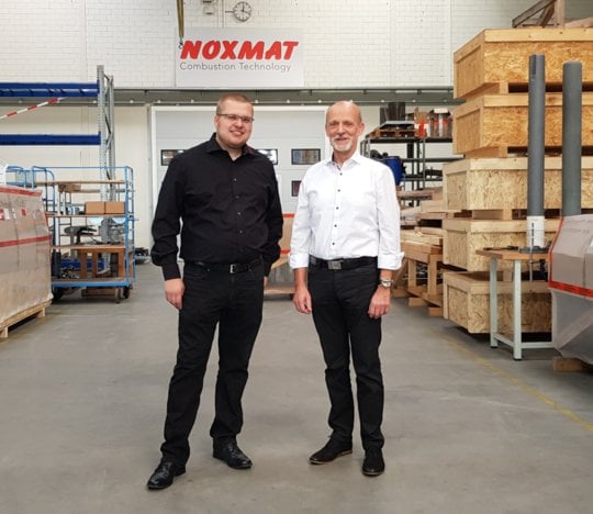 Abschied von Dr. Roland Rakette (rechts) und Begrüßung seines Nachfolgers Johannes Uhlig als neuer Entwicklungsleiter bei NOXMAT 